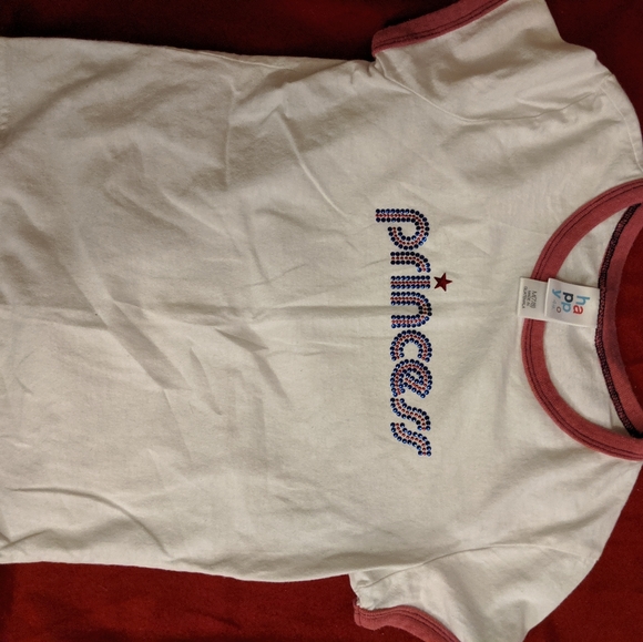 Clothes - Picture 6 of 8